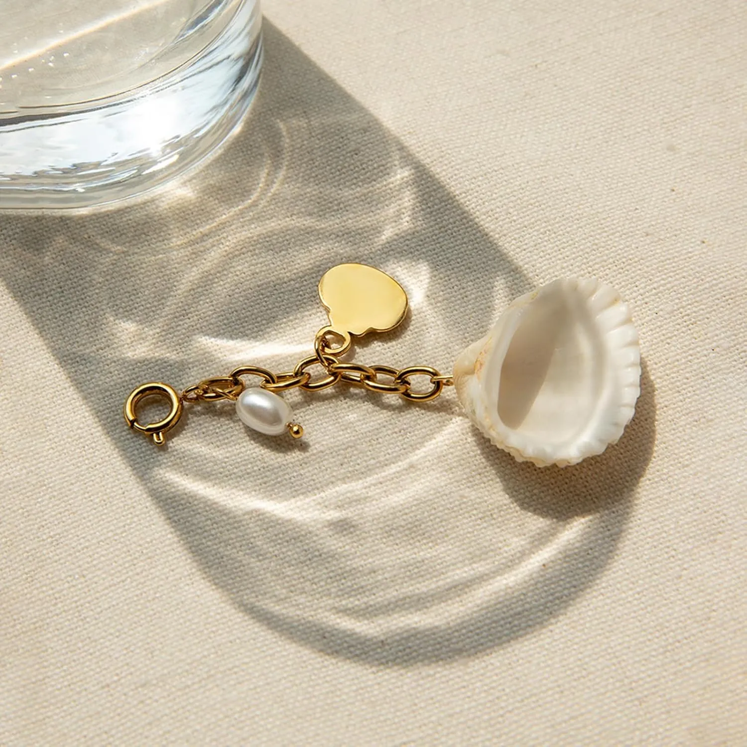 FAMARINE Shell Beach Keychain for Women Starfish Seahorse Sun Rainbow Keychain